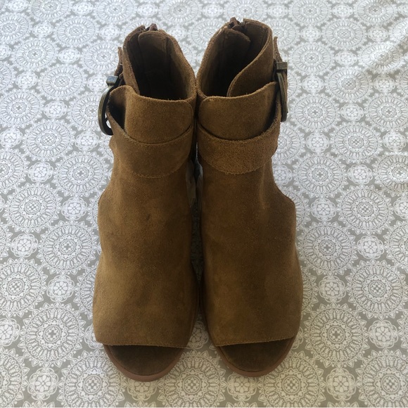 Sole Society Tracy Tan Suede Ankle Bootie - Picture 2 of 14